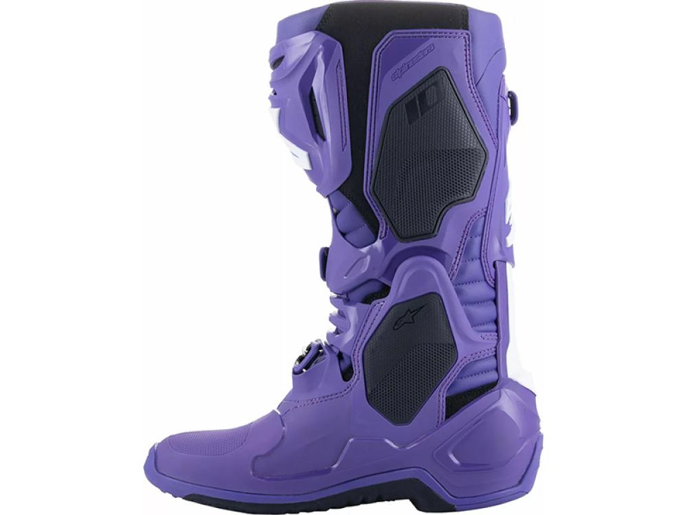 Tech 10 lila 3